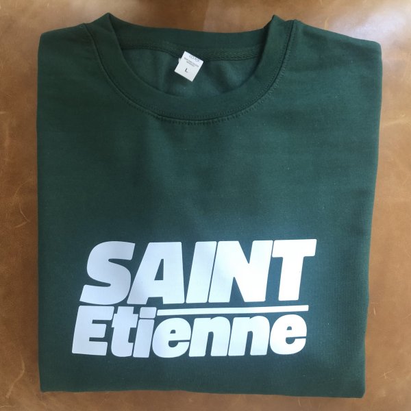 Saint-Étienne ‘81 Sweatshirt in action.