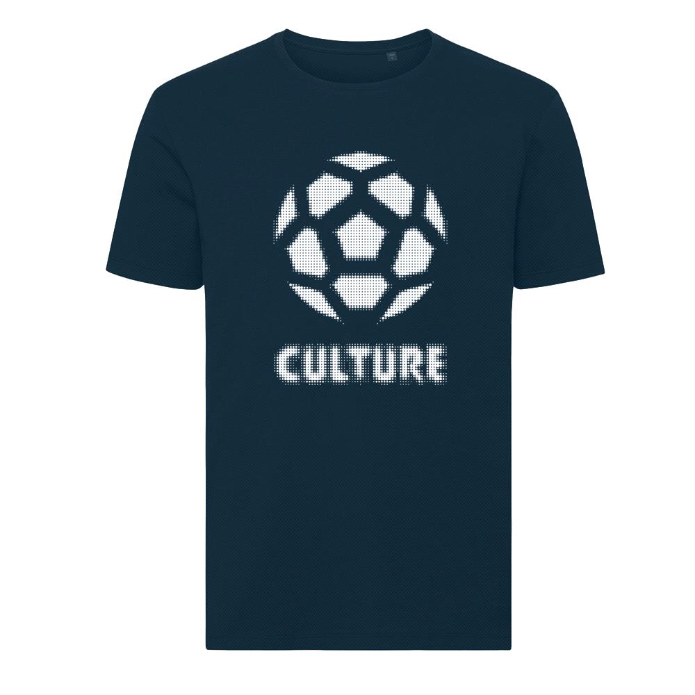 Culture T-shirt in action.